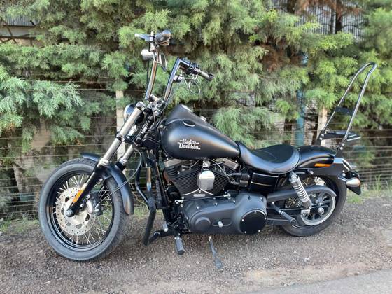 street bob hard bolsas