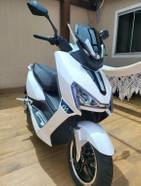 Voltz EVS é primeira moto elétrica brasileira; preço parte de R$ 15.900 -  24/09/2020 - UOL Carros