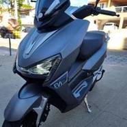 Voltz EVS é primeira moto elétrica brasileira; preço parte de R$ 15.900 -  24/09/2020 - UOL Carros