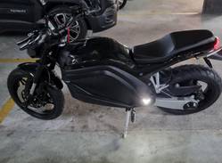 Voltz EVS é primeira moto elétrica brasileira; preço parte de R$ 15.900 -  24/09/2020 - UOL Carros