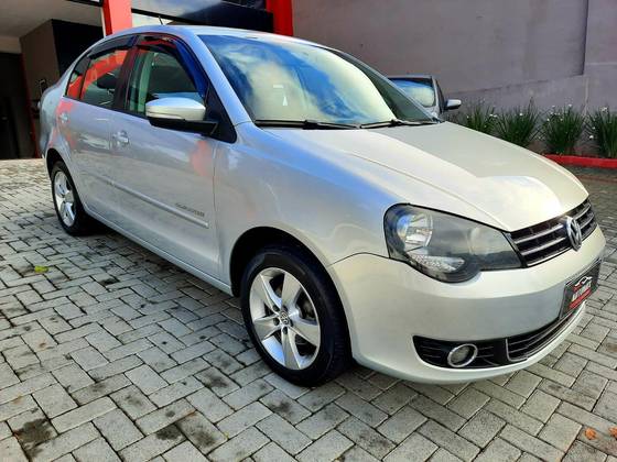 polo sedan 2014 olx