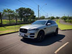 JAGUAR - F-PACE - 2016/2017 - Branca - R$ 240.900,00 - Auto Place Veículos