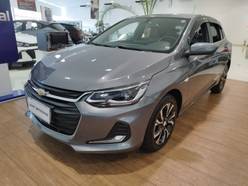 Chevrolet Onix 1.0 Turbo Flex Premier em Curitiba