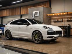 Porsche Cayenne 3.0 V6 E-hybrid Coupé Awd S em Curitiba