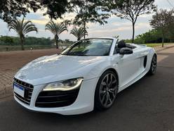 Audi R8 5.2 Fsi V10 40v Quattro Spyder em Curitiba