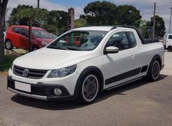 Volkswagen Saveiro 1.6 Cross Ce Flex 2p 2015 em Curitiba