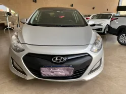 Carros na Web, Hyundai i30 1.6 2013