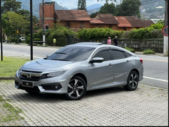 Honda Civic Type R: Aceleramos esse carro esportivo na Webmotors