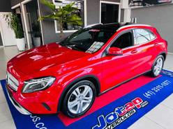 MERCEDES-BENZ GLA-200 Usados e Novos - São José Dos Campos, SP