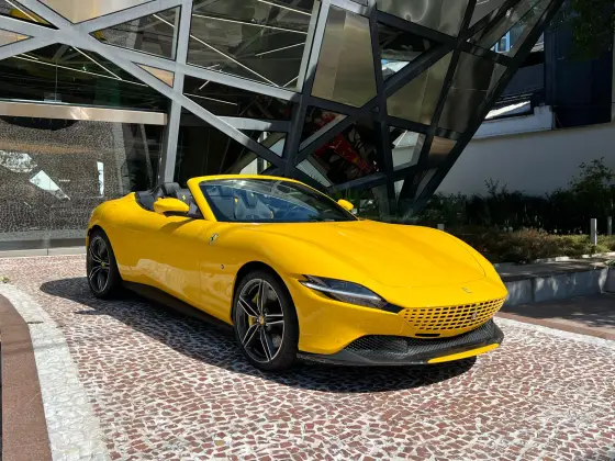 Carro 3.9 V8 TURBO GASOLINA SPIDER F1-DCT