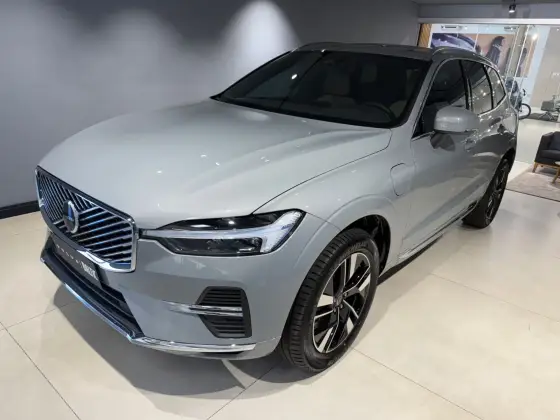 Carro 2.0 T8 PHEV PLUS AWD GEARTRONIC