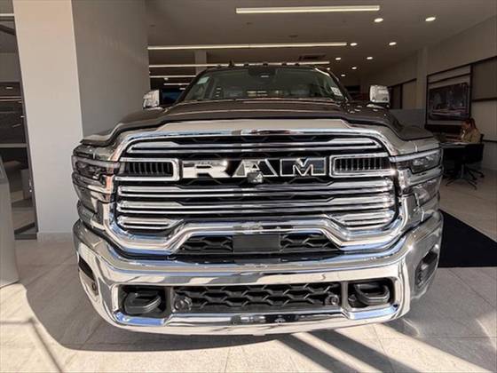 Carro 6.7 I6 TURBO DIESEL LARAMIE CD 4X4 AUTOMÁTICO