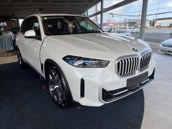 Carro 3.0 I6 TURBO HÍBRIDO XDRIVE50E X-LINE AUTOMÁTICO