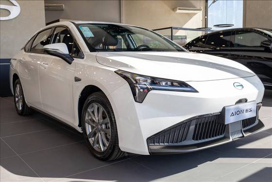 Carro 55,2 KW ELÉTRICO PLUS
