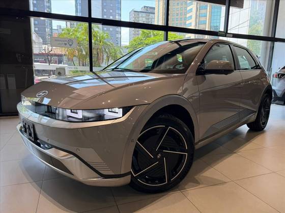Carro 84 KW ELÉTRICO SIGNATURE AWD