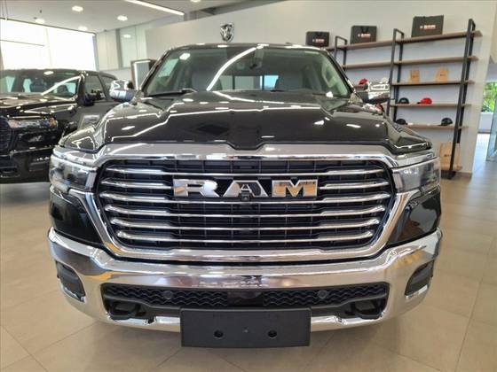 Carro 3.0 HURRICANE 6 BITURBO GASOLINA LARAMIE CD 4X4 AUTOMÁTICO