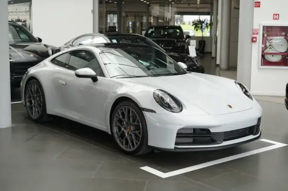 Carro 3.0 24V H6 GASOLINA CARRERA PDK