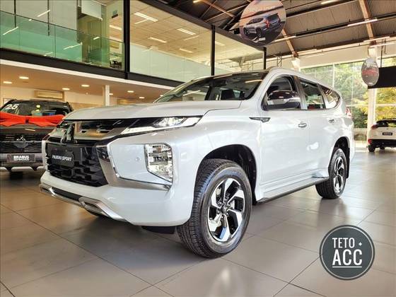 Carro 2.4 16V MIVEC TURBO DIESEL HPE-S AWD AUTOMÁTICO