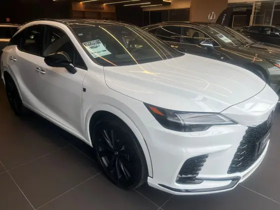 Carro 2.4 TURBO DUAL VVT-I HYBRID F-SPORT AWD AUTOMÁTICO