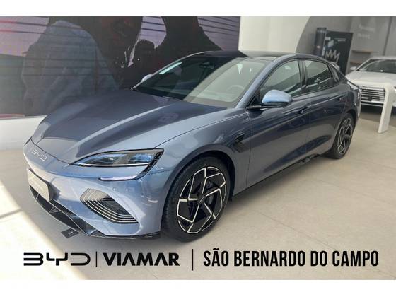 Carro 82,5 KW ELÉTRICO AWD