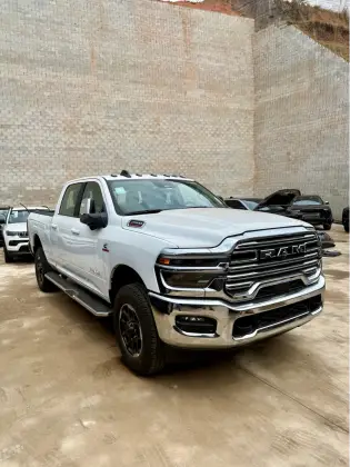 Carro 6.7 I6 TURBO DIESEL LARAMIE CD 4X4 AUTOMÁTICO