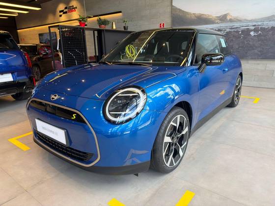 Carro 40,7 KW ELÉTRICO 2P E