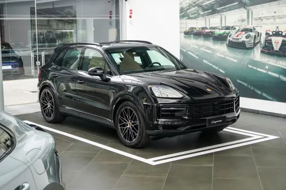 Carro 3.0 V6 E-HYBRID AWD TIPTRONIC S
