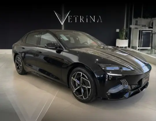 Carro 82,5 KW ELÉTRICO AWD