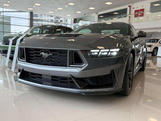 Carro 5.0 V8 GASOLINA DARK HORSE SELECTSHIFT