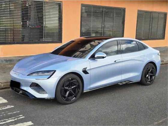 Carro 82,5 KW ELÉTRICO AWD