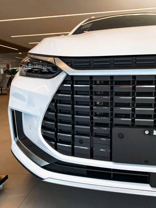 Carro ELÉTRICO AWD