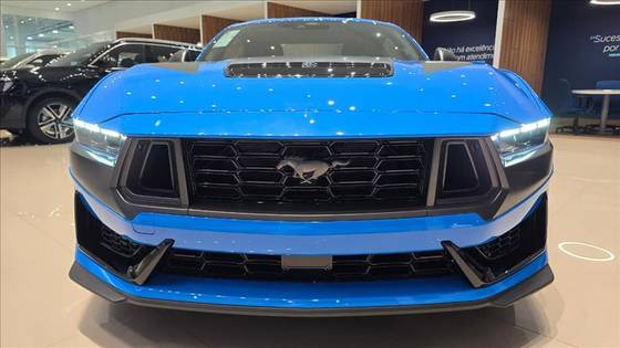 Carro 5.0 V8 GASOLINA DARK HORSE SELECTSHIFT