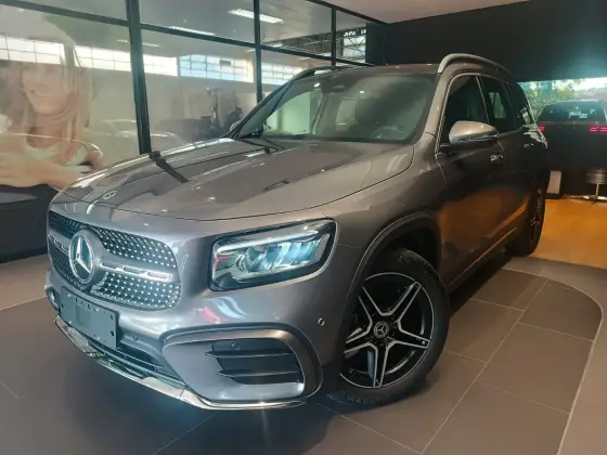 Carro 2.0 MHEV AMG LINE 4MATIC 8G-DCT