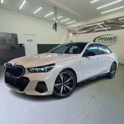 Carro ELÉTRICO XDRIVE60 M SPORT