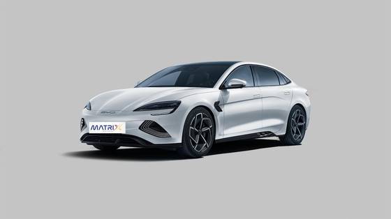 Carro 82,5 KW ELÉTRICO AWD