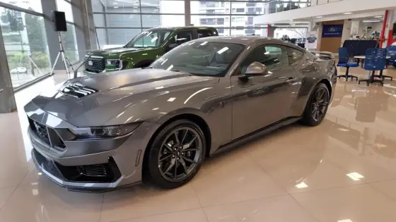 Carro 5.0 V8 GASOLINA DARK HORSE SELECTSHIFT