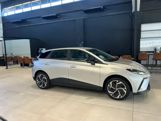 Carro 64 KW ELÉTRICO COMFORT