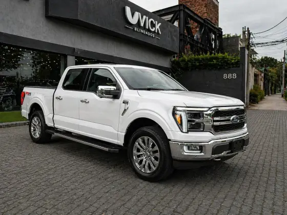Carro 5.0 V8 GASOLINA CD LARIAT FX4 AUTOMÁTICO