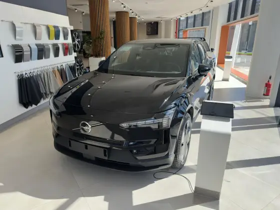 Carro 51 KW ELÉTRICO PLUS