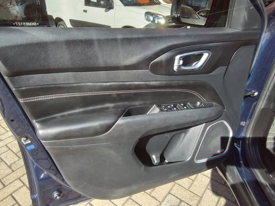 JEEP COMPASS 1.3 T270 TURBO FLEX LONGITUDE AT6 — foto 12