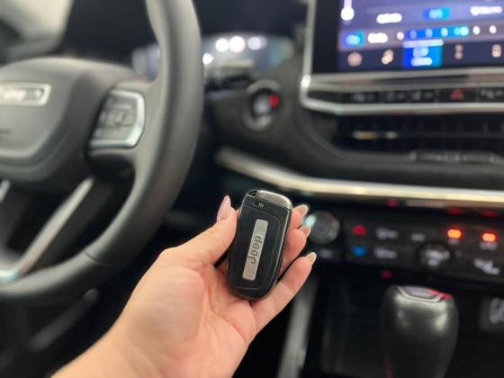 JEEP COMMANDER 1.3 T270 TURBO FLEX LIMITED AT6 — foto 7