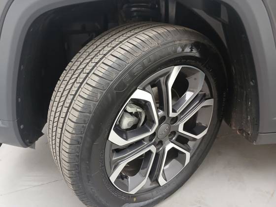 JEEP COMMANDER 1.3 T270 TURBO FLEX LIMITED AT6 — foto 11
