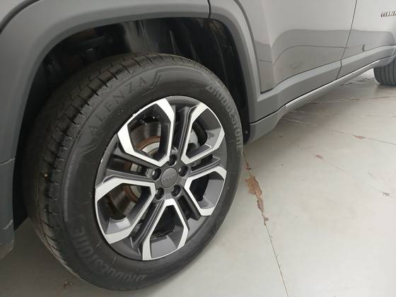 JEEP COMMANDER 1.3 T270 TURBO FLEX LIMITED AT6 — foto 14