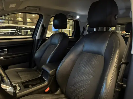 LAND ROVER DISCOVERY SPORT 2.0 16V SI4 TURBO FLEX SE 4P AUTOMÁTICO — foto 17