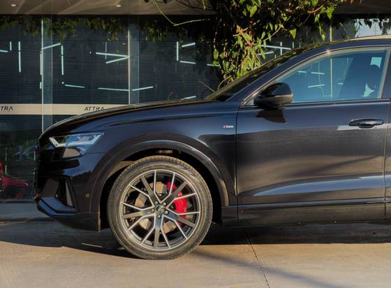 AUDI Q8 3.0 TFSI GASOLINA PERFORMANCE BLACK QUATTRO TIPTRONIC — foto 5