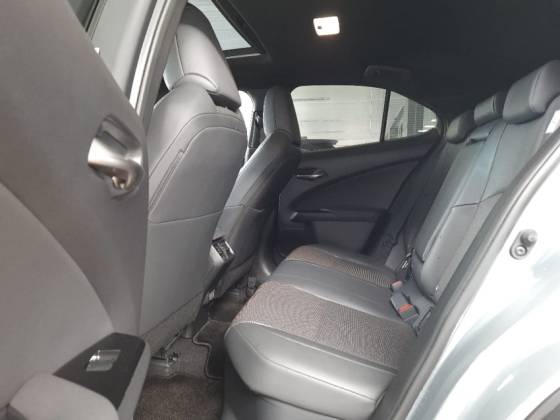 LEXUS UX 250h 2.0 VVT-I HYBRID LUXURY CVT — foto 11