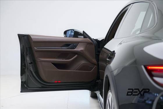 PORSCHE TAYCAN 4 CROSS TURISMO ELÉTRICO — foto 12