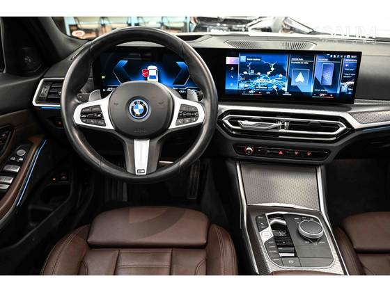 BMW 330e 2.0 16V TURBO HÍBRIDO M SPORT AUTOMÁTICO — foto 11