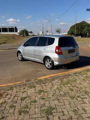 HONDA FIT 1.4 LX 8V FLEX 4P MANUAL — foto 4