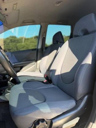 HONDA FIT 1.4 LX 8V FLEX 4P MANUAL — foto 14